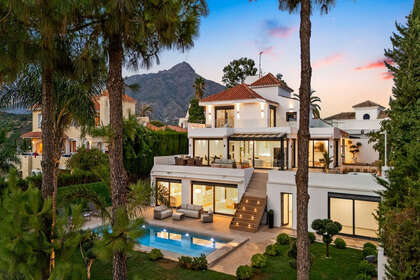 Casa Cluster venda em Nueva andalucia, Málaga. 