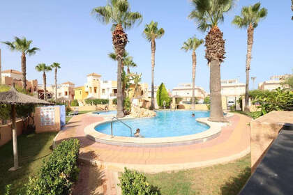 Reihenhaus zu verkaufen in Los Altos, Torrevieja, Alicante. 