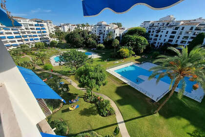 Apartamento venda em Puerto Banús, Málaga. 