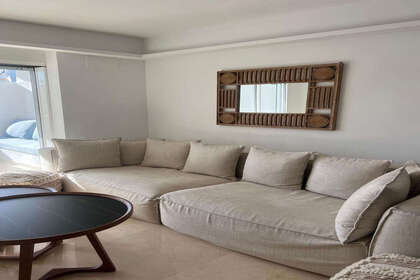 Apartamento venda em Puerto Banús, Málaga. 