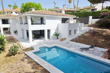 Casa Cluster venda em Elviria, Marbella, Málaga. 