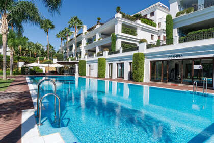 Апартаменты Продажа в Estepona, Málaga. 