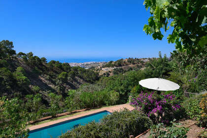 Casa Cluster venda em Estepona, Málaga. 