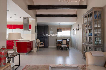 Apartmány na prodej v Nueva andalucia, Málaga. 