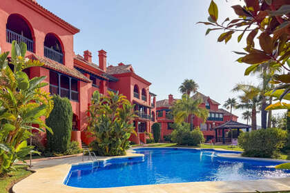 Apartment for sale in Calahonda, Mijas, Málaga. 