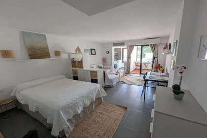 Studier til salg i Sotogrande, Cádiz. 