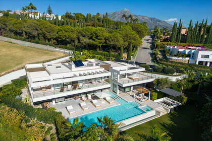 Townhouse vendita in Nueva andalucia, Málaga. 