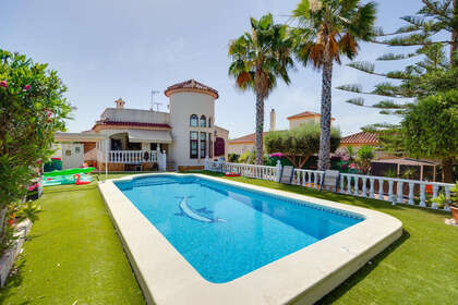 Huse til salg i Xara, la, Alicante. 