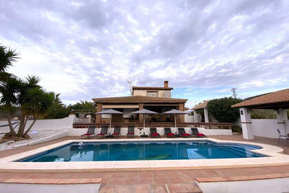 Ranch vendita in Alhaurín el Grande, Málaga. 