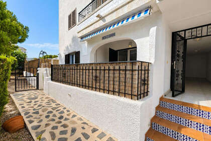Townhouse vendita in Cabo Roig, Alicante. 