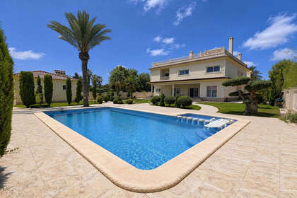 Townhouse vendita in Cabo Roig, Alicante. 
