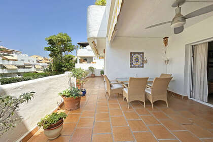 Apartment for sale in Puerto Banús, Marbella, Málaga. 
