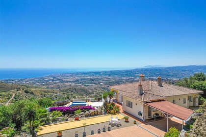 Klynge huse til salg i Arenas, Málaga. 