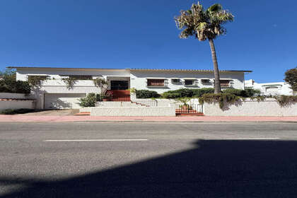 Klynge huse til salg i Nueva andalucia, Málaga. 