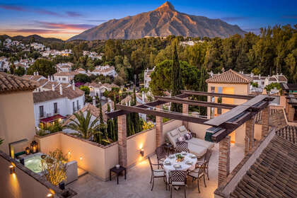 Lejlighed til salg i Nueva andalucia, Málaga. 