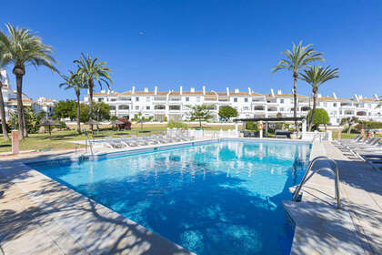 Lejlighed til salg i Nueva andalucia, Málaga. 