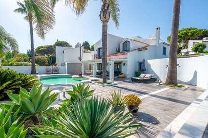 Klynge huse til salg i Casares, Málaga. 