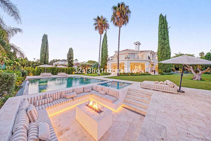 Klynge huse til salg i Nueva andalucia, Málaga. 
