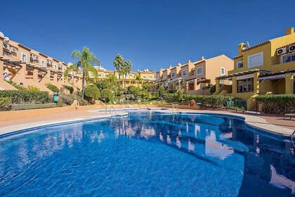 Huse til salg i Calahonda, Mijas, Málaga. 