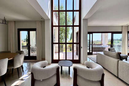 Klynge huse til salg i Puerto Banús, Marbella, Málaga. 