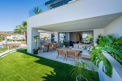 Apartment for sale in Puerto de Cabopino, Marbella, Málaga. 