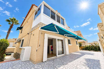 联排别墅 出售 进入 Villamartín, Alicante. 