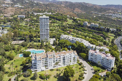 Apartment for sale in Las Chapas, Marbella, Málaga. 