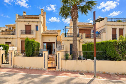 Huizen verkoop in Algorfa, Alicante. 
