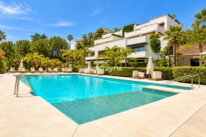Apartment for sale in Puerto Banús, Marbella, Málaga. 