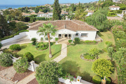联排别墅 出售 进入 Mijas Costa, Málaga. 
