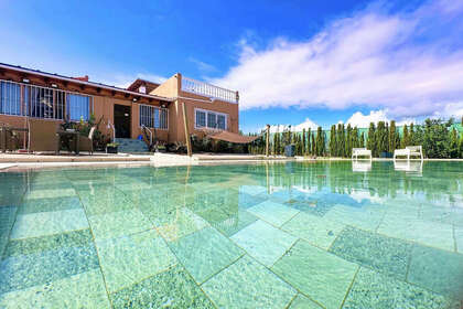 联排别墅 出售 进入 Estepona, Málaga. 