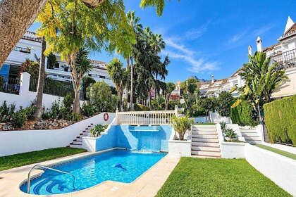 房子 出售 进入 Nagüeles, Marbella, Málaga. 