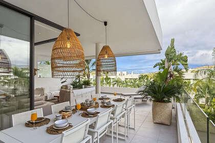 酒店公寓 出售 进入 Estepona, Málaga. 