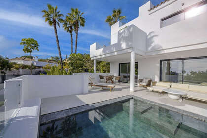 酒店公寓 出售 进入 El Paraiso, Estepona, Málaga. 