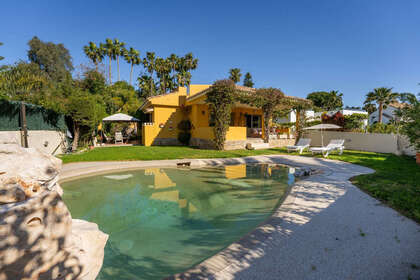 Townhouse vendita in El Paraiso, Estepona, Málaga. 
