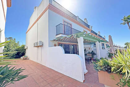 Casa vendita in Puerto de Cabopino, Marbella, Málaga. 