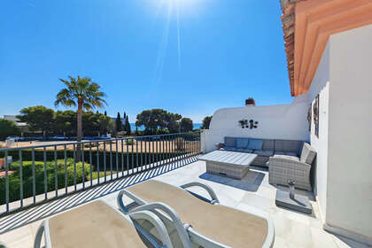 House for sale in Puerto de Cabopino, Marbella, Málaga. 