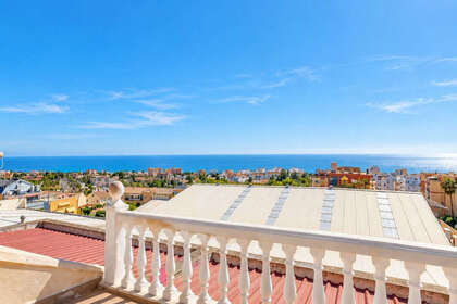 Maison de ville vendre en Arroyo de la Miel, Benalmádena, Málaga. 
