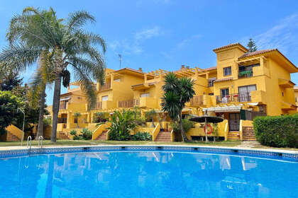 Maison de ville vendre en Estepona, Málaga. 