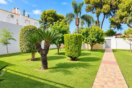 Maison de ville vendre en Benalmádena, Málaga. 