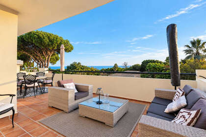 Apartment for sale in Puerto de Cabopino, Marbella, Málaga. 