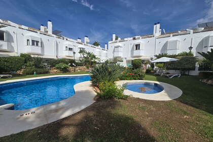 House for sale in Nagüeles, Marbella, Málaga. 