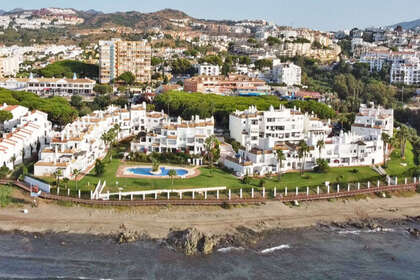 Apartment for sale in Calahonda, Mijas, Málaga. 