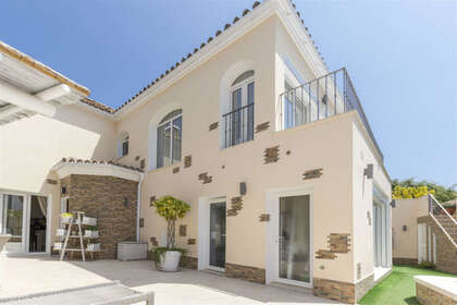 Maison de ville vendre en San Pedro de Alcántara, Marbella, Málaga. 