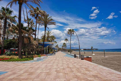 Penthous na prodej v Estepona, Málaga. 