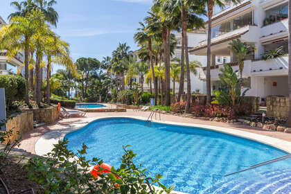 Apartment for sale in Puerto Banús, Marbella, Málaga. 