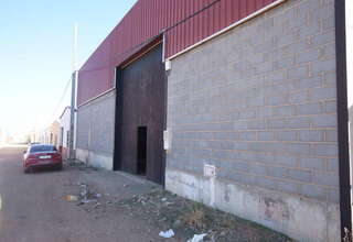 Warehouse for sale in Almendralejo, Badajoz. 