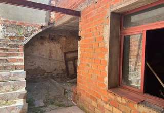 Chalet for sale in Almendralejo, Badajoz. 