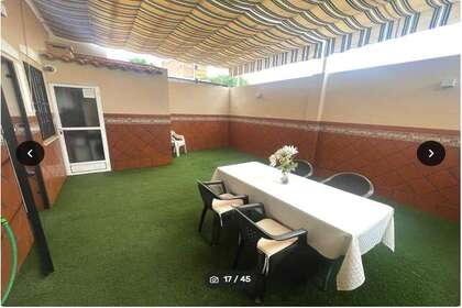 Casa a due piani vendita in Almendralejo, Badajoz. 