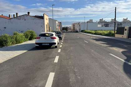 Terreno urbano venta en Almendralejo, Badajoz. 
